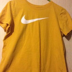 Nike tshirt
